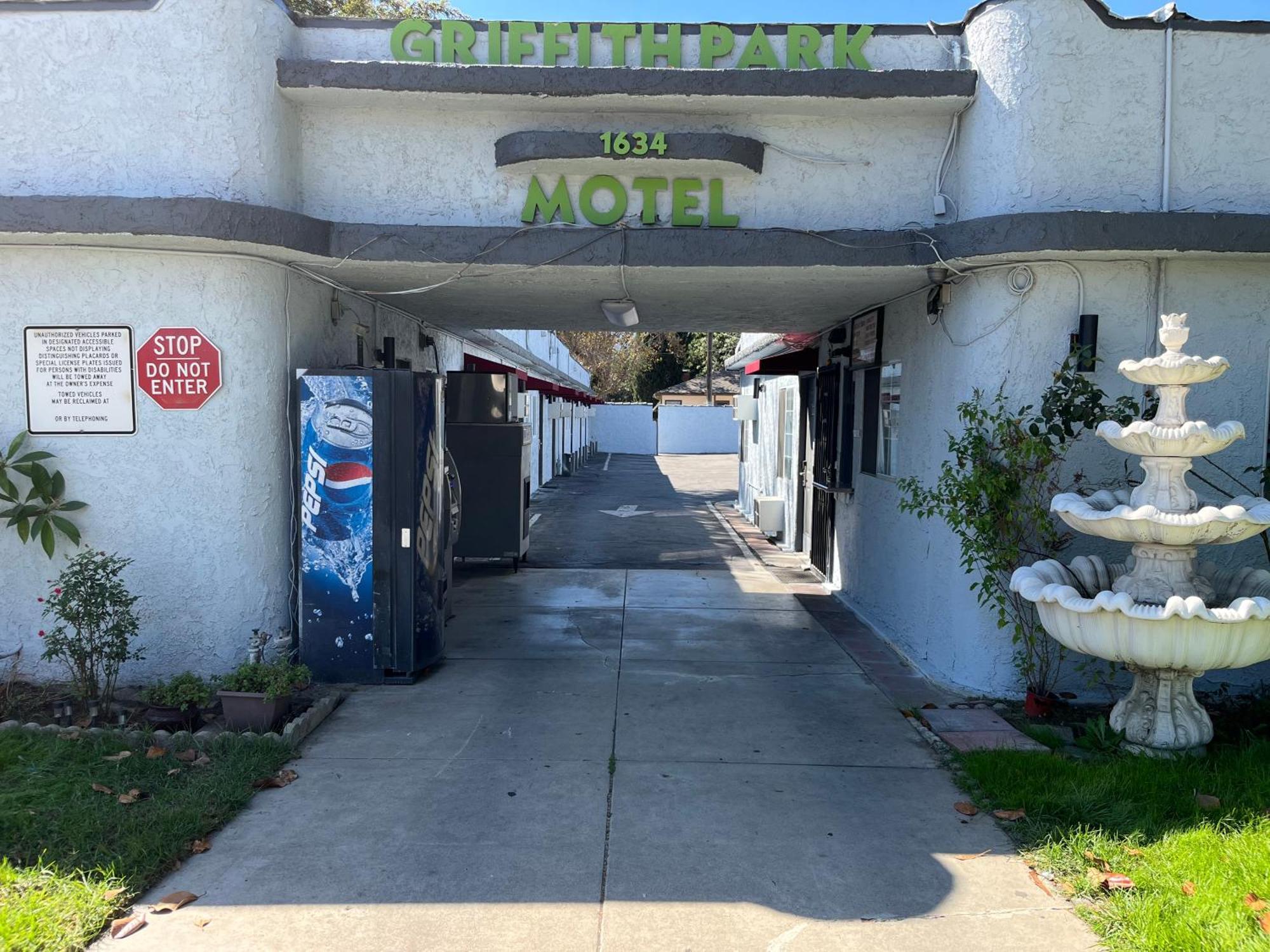 Griffith Park Motel, In Los Angeles Hollywood Area Glendale Extérieur photo